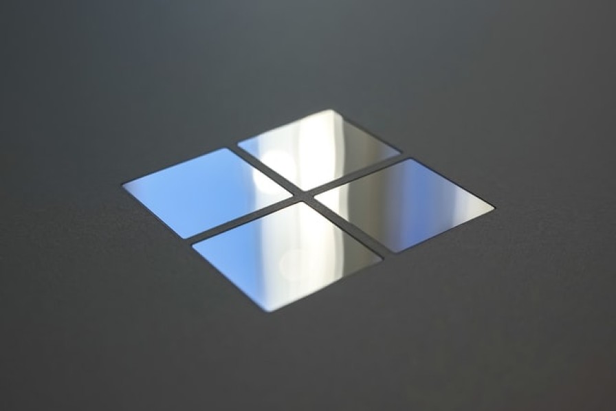 Microsoft Windows logo.